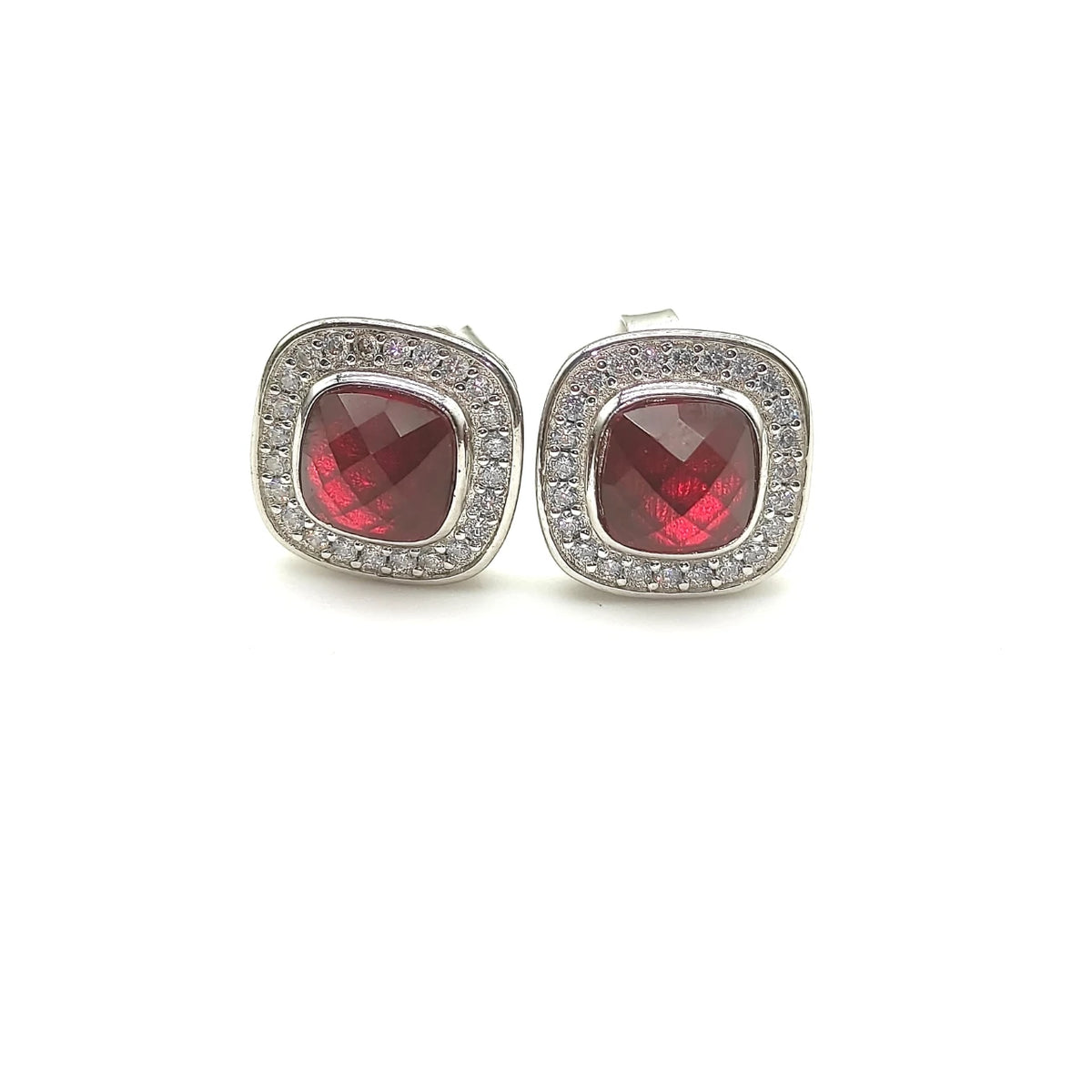 Gemfiori FASHIONISTA DY High-Quality Silver-Plated 7mm Square Diamond Stud Earrings. Gold-Plated 7mm Colored Gemstone Stud Earrings. Jewelry