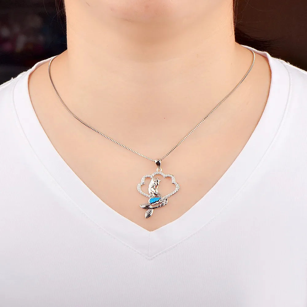 Chic Coastal Mermaid Necklace Aobao Decorative Inlaid Pendant Fashion Jewelry