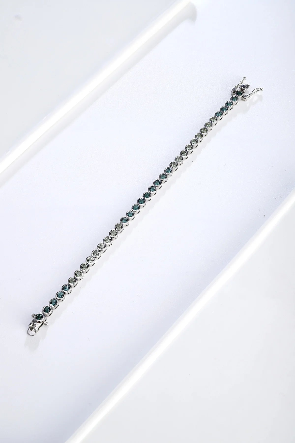 Gemfiori Fashion Items Round Shape Mian Stone 12ct S925 Jewelry Sapphire Green Tennis Bracelet for Women Shape Customized