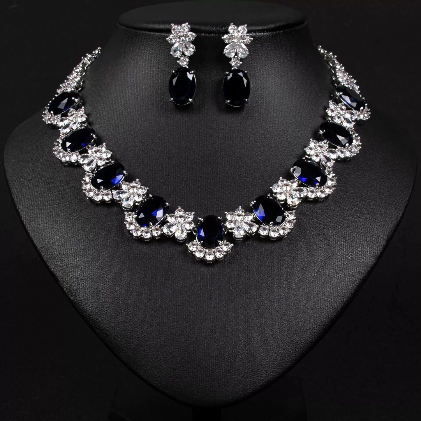 XM S313 Oval Cut Zircon Floral Statement Necklace & Earrings Set