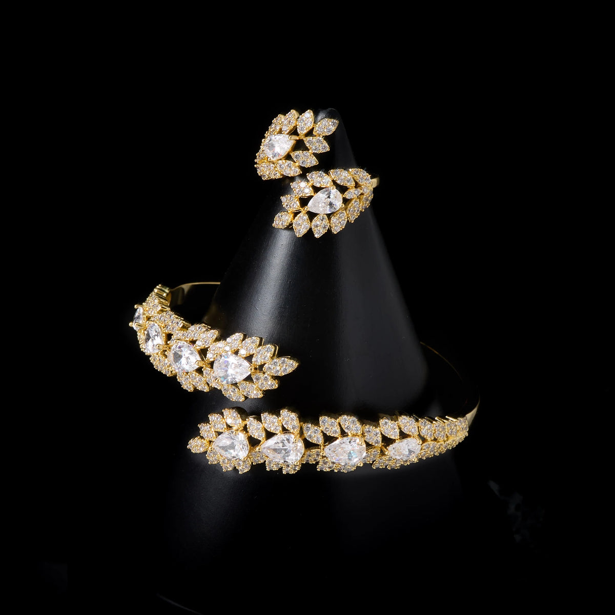00056 New Arrival Luxury Designer Inspired Jewelry Exquisite Full of Colors Zircon Leaf Bracelet Bangle Ring Sets