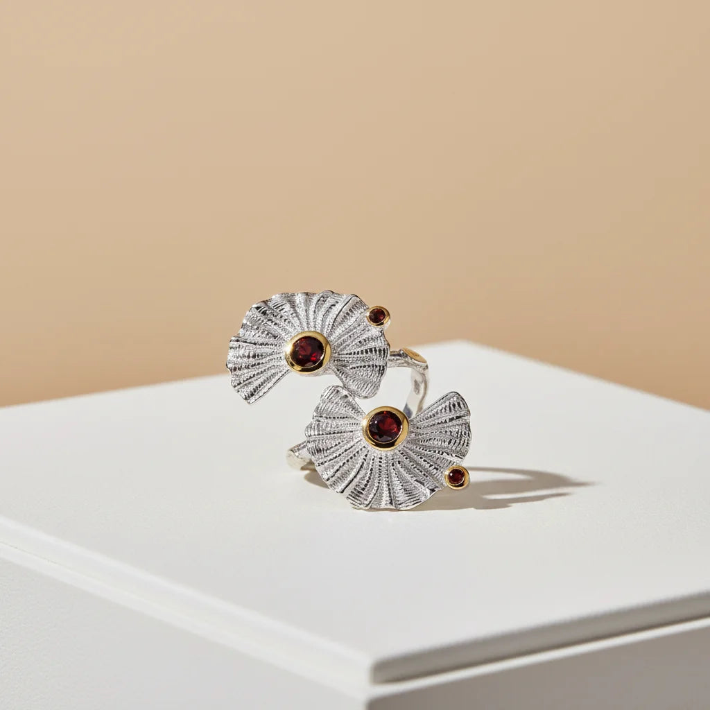 Unique Fan Design Garnet Stone 925 Sterling Silver Jewelry Ring with White Gold Plated