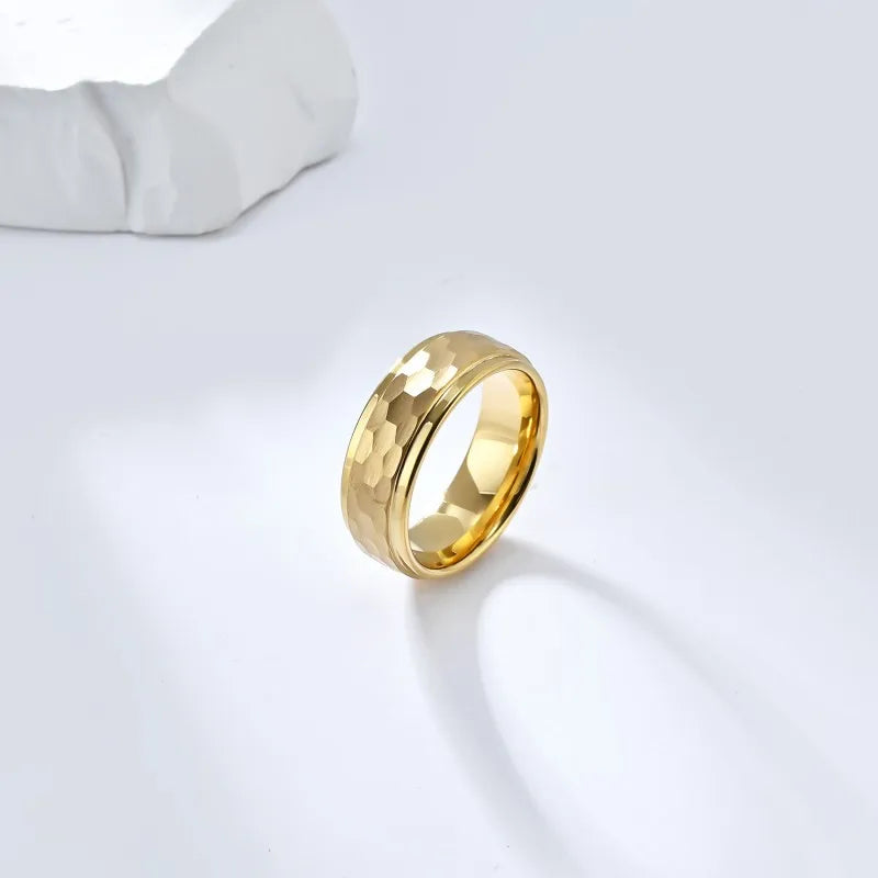 Men's 8mm Tungsten Carbide Ring Hammered Finish 18K Gold Plated Classic Comfortable Inner Band Engagement