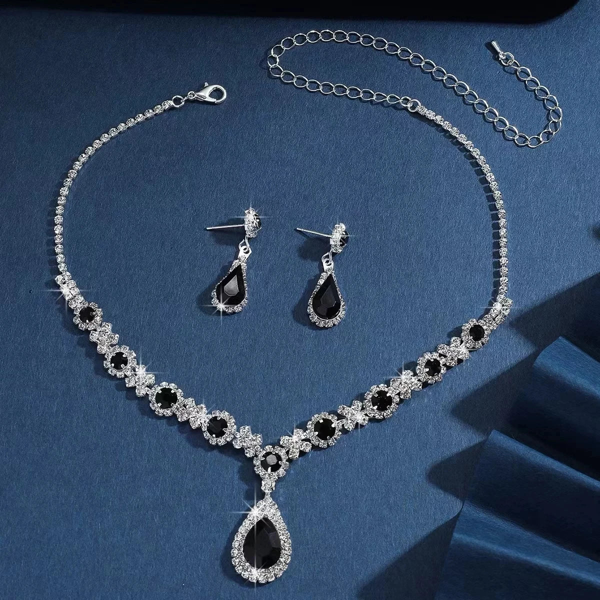 XM S372 Platinum Plated Princess Cut Zircon Floral Teardrop Pendant Necklace & Earrings Bridal Set