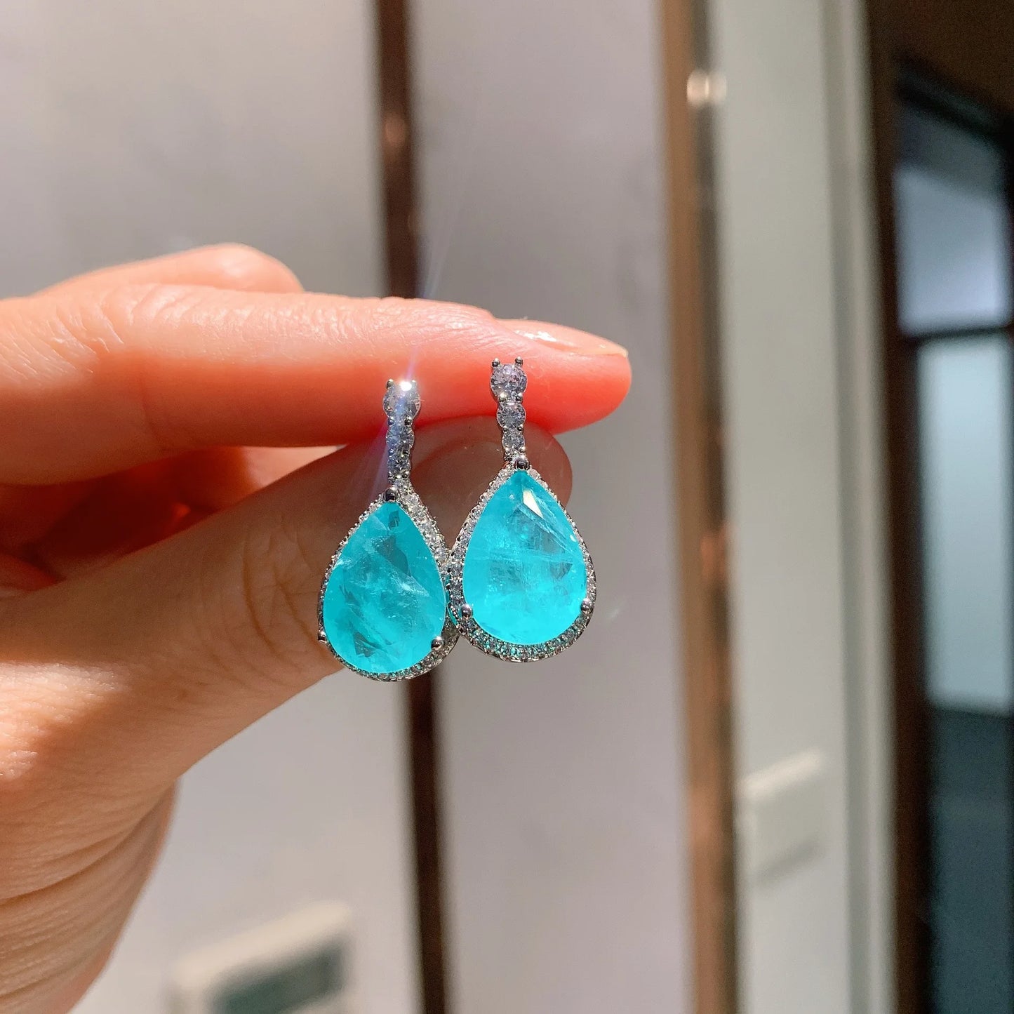 Elegant Fashion Jewelry Eco-friendly Copper 12-10MM Sea Blue Zircon Floral Pendant Earrings Set Women's Bridal Jewelry Set