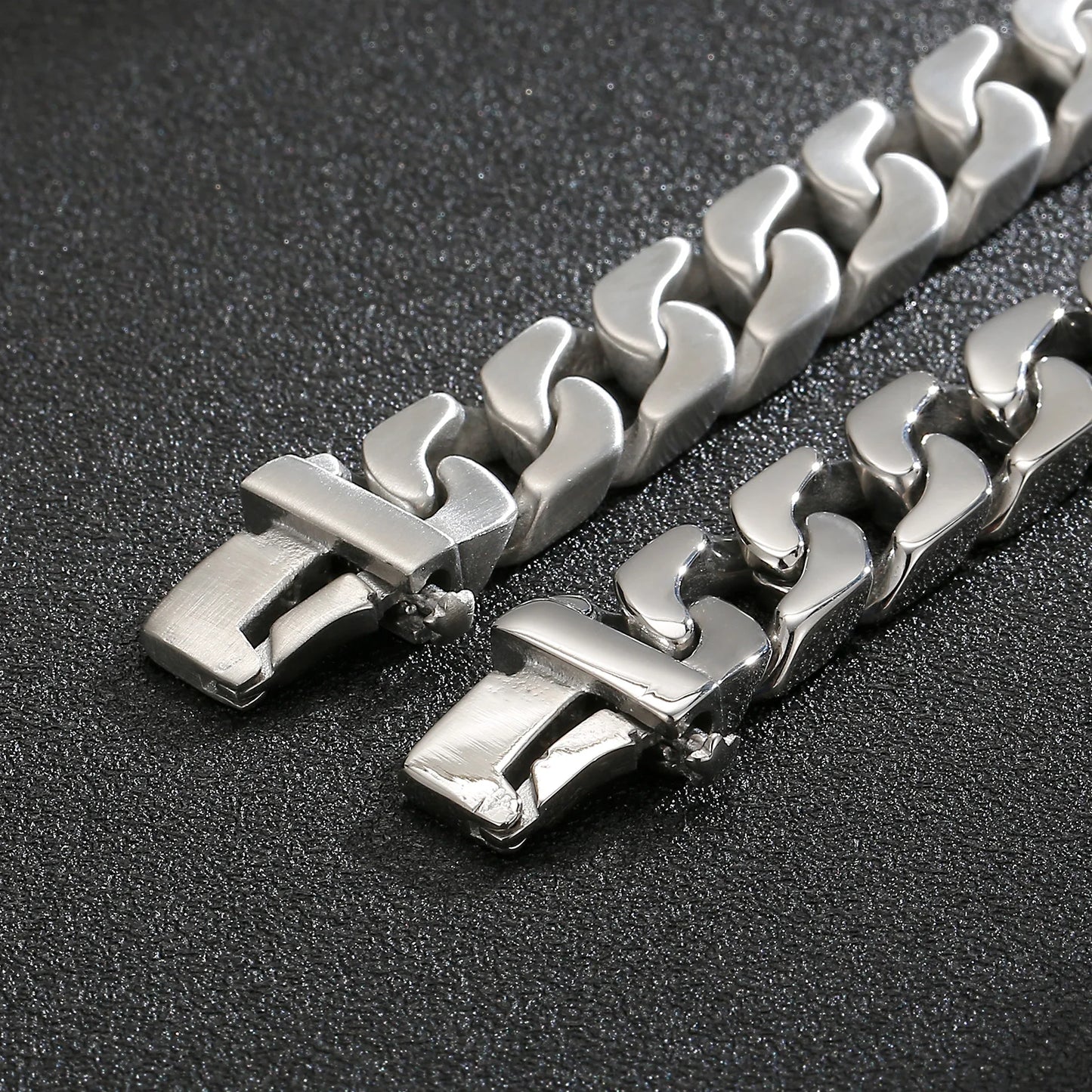 KALEN 22cm Retro Stainless Steel Cuban Chain Bracelet for Men