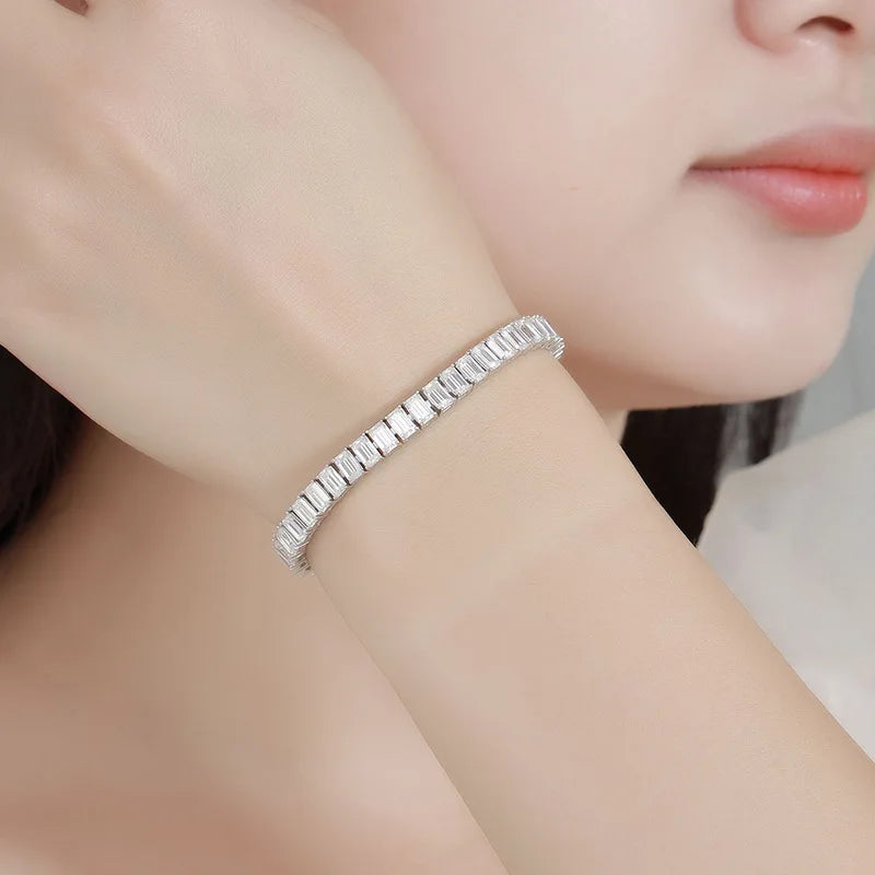 ArtistA 8 Premium 925 Silver 14-23cm Secure Clasp Timeless Luxury Jewelry Non Tarnish Emerald Cut 1ct VVS GRA Moissanite Tennis Bracelet