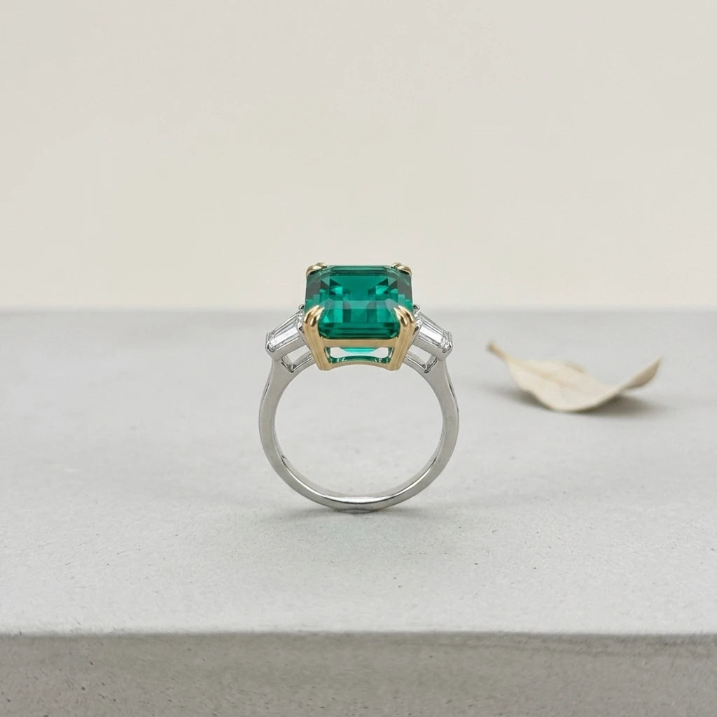 ArtistA Customized 10 Carat 18K White Gold Lab Hydrothermal Emerald 12x14mm Diamond Ring