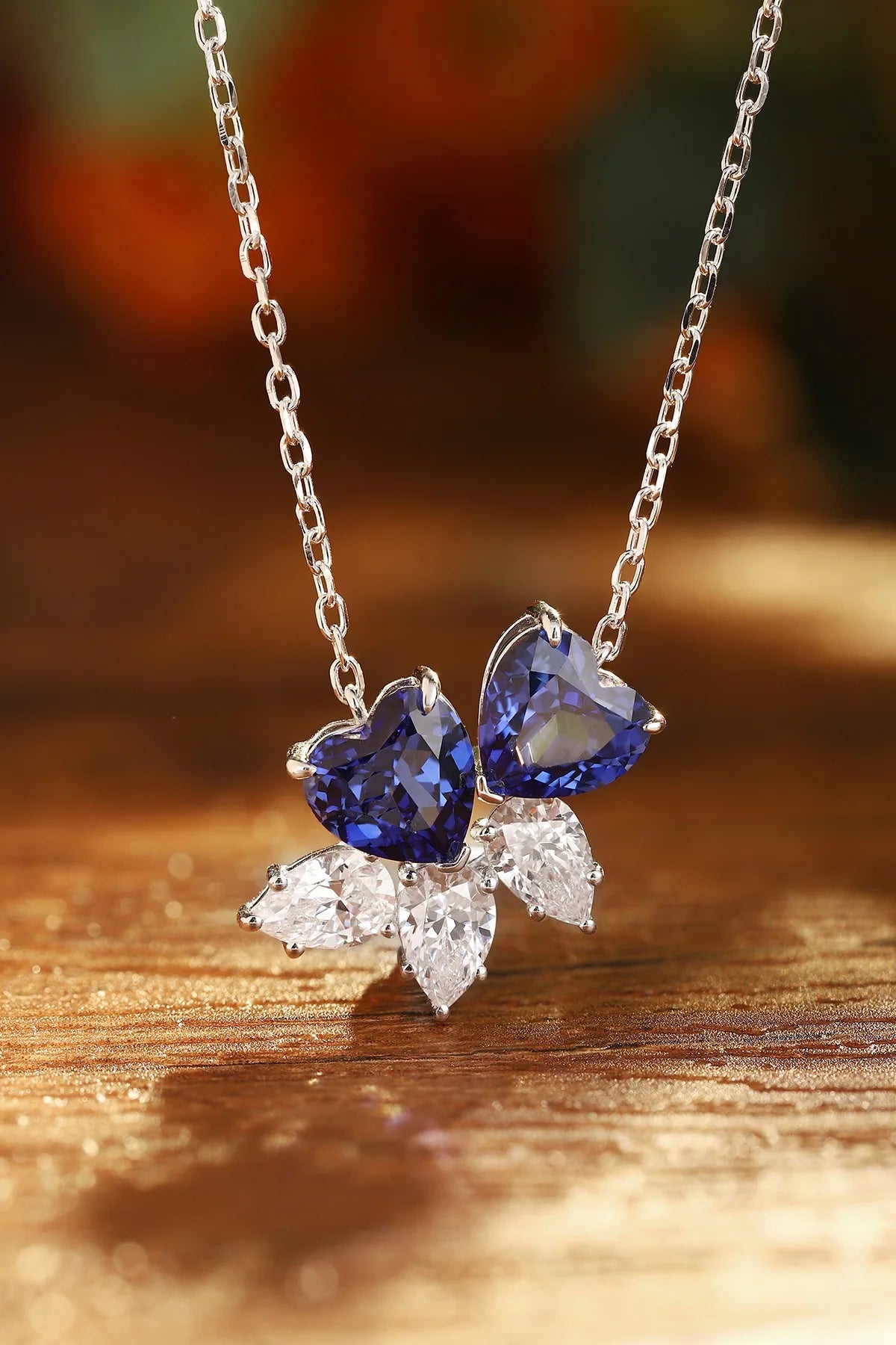 Gemfiori Anster 925 Sterling Silver High-quality Cultivation Lab Grown Sappire Necklace - Suitable for Parties or As a Gift