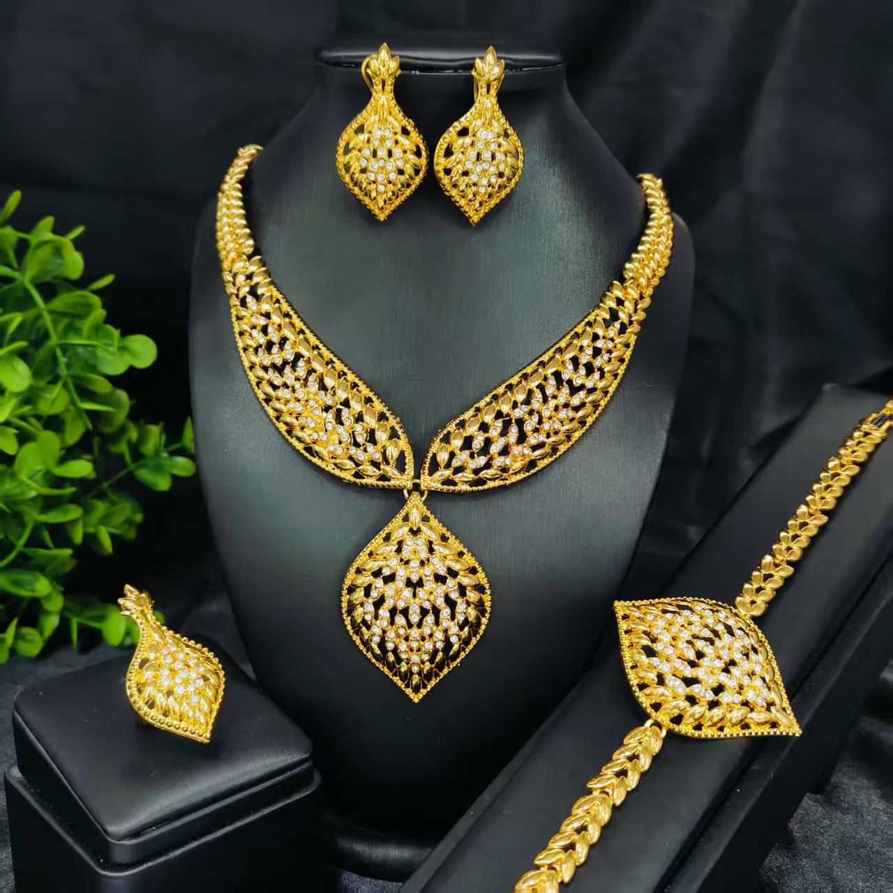 NLB01SPECIAL130 10 sets for £79/-