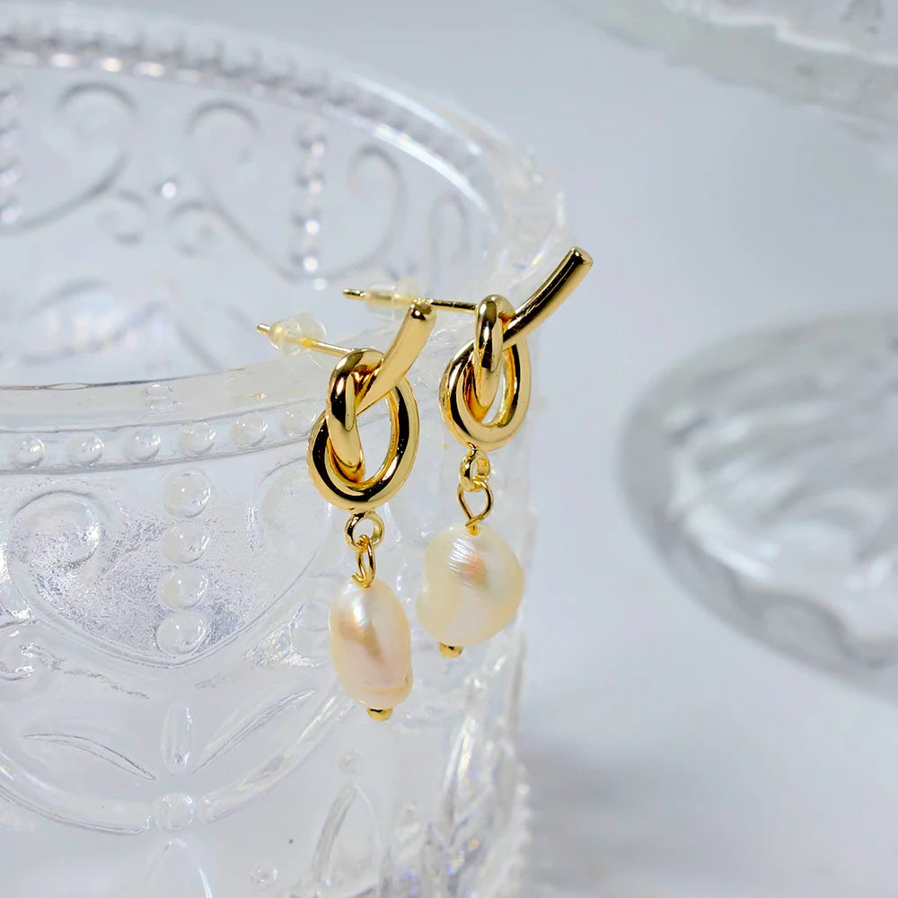 Natural Freshwater Baroque Pearl Earrings Korean Women's Luxury Jewelry Fashion Women's and Girls' Gifts GE1557