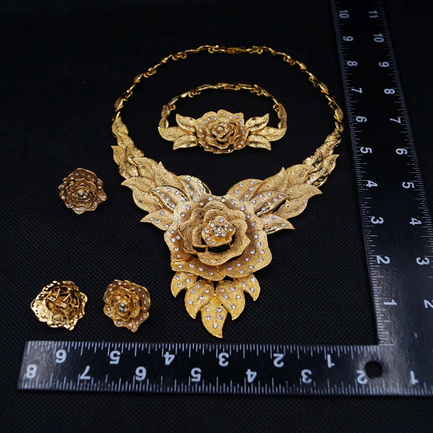 Zhuerrui High Quality Bridal Good Jewelry Set Fashion Rose Bead Necklace Jewelry Sets Simple Woman Festival Gifts DH2310025