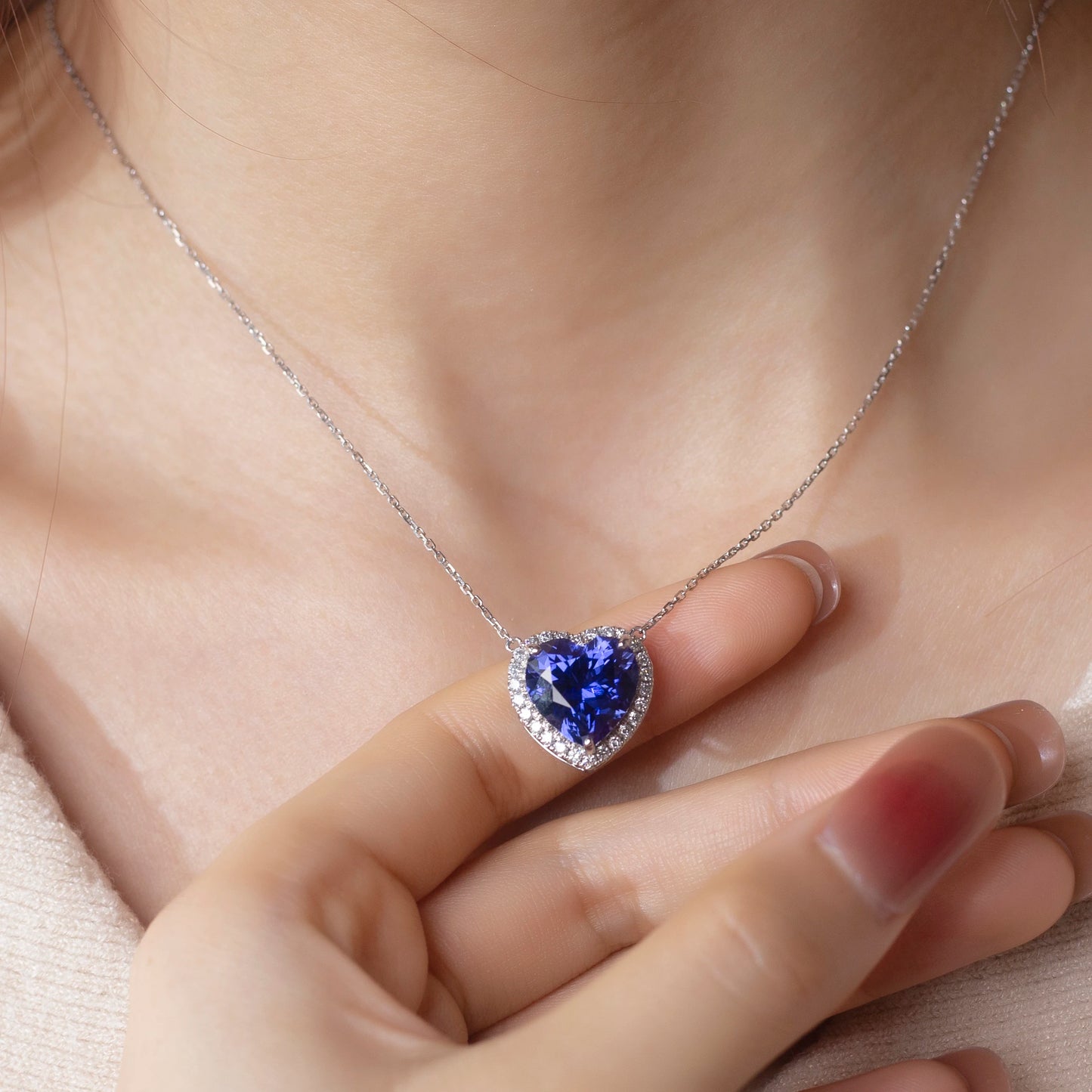 Messi Jewelry MSN-687  Royal Blue Heart 12mm*12mm  Gemstone Necklace Pendant 18K White Gold
