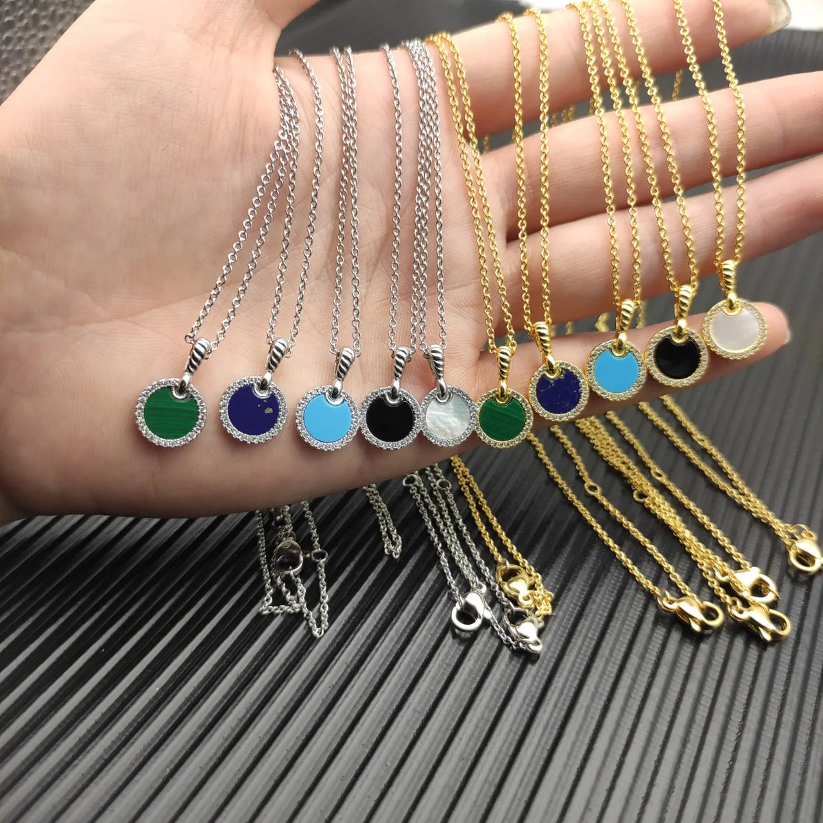 FASHIONISTA DY High-Quality Silver-Plated 17.8mm Round Diamond Necklace. Gold-Plated Colored Gemstone Necklace. Jewelry .