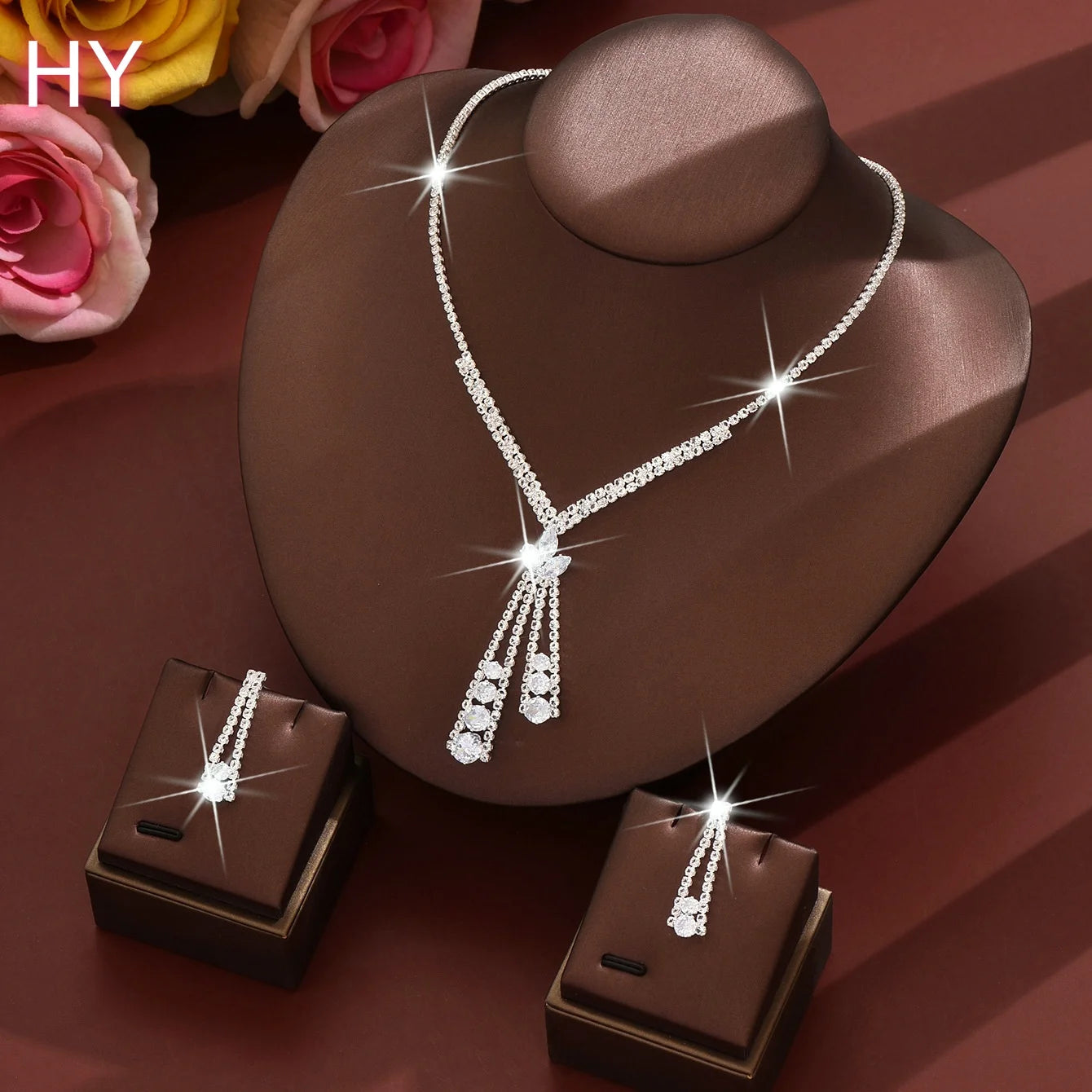 HY Wholesale Accessories: Diamond-Studded Geometric Tassel Necklace for Women - High-End Clavicle Chain