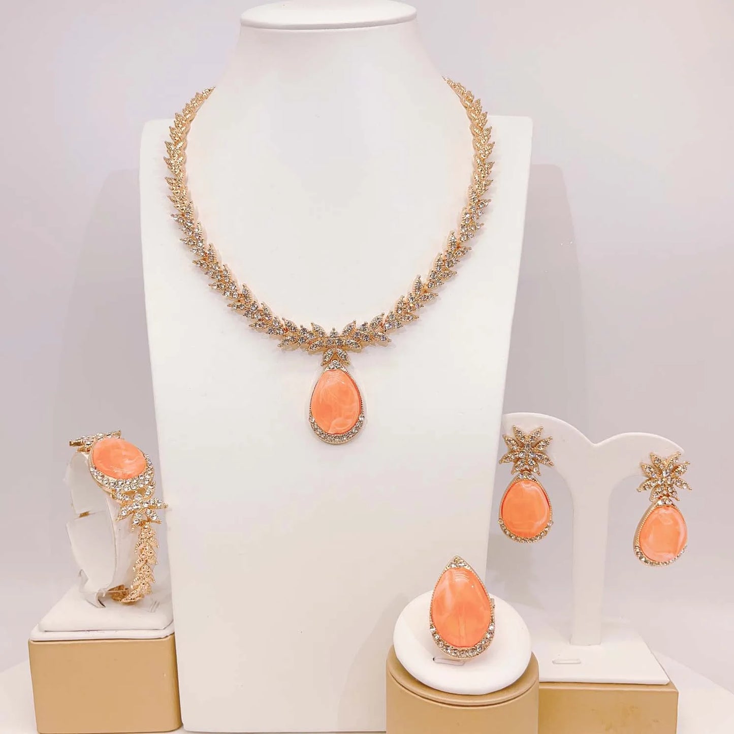Zhuerrui Hot Selling Gold Jewelry Sets Silver Diamond Orange Drop Necklace Jewelry Set Simple Bridal Costume Pendant HC23229