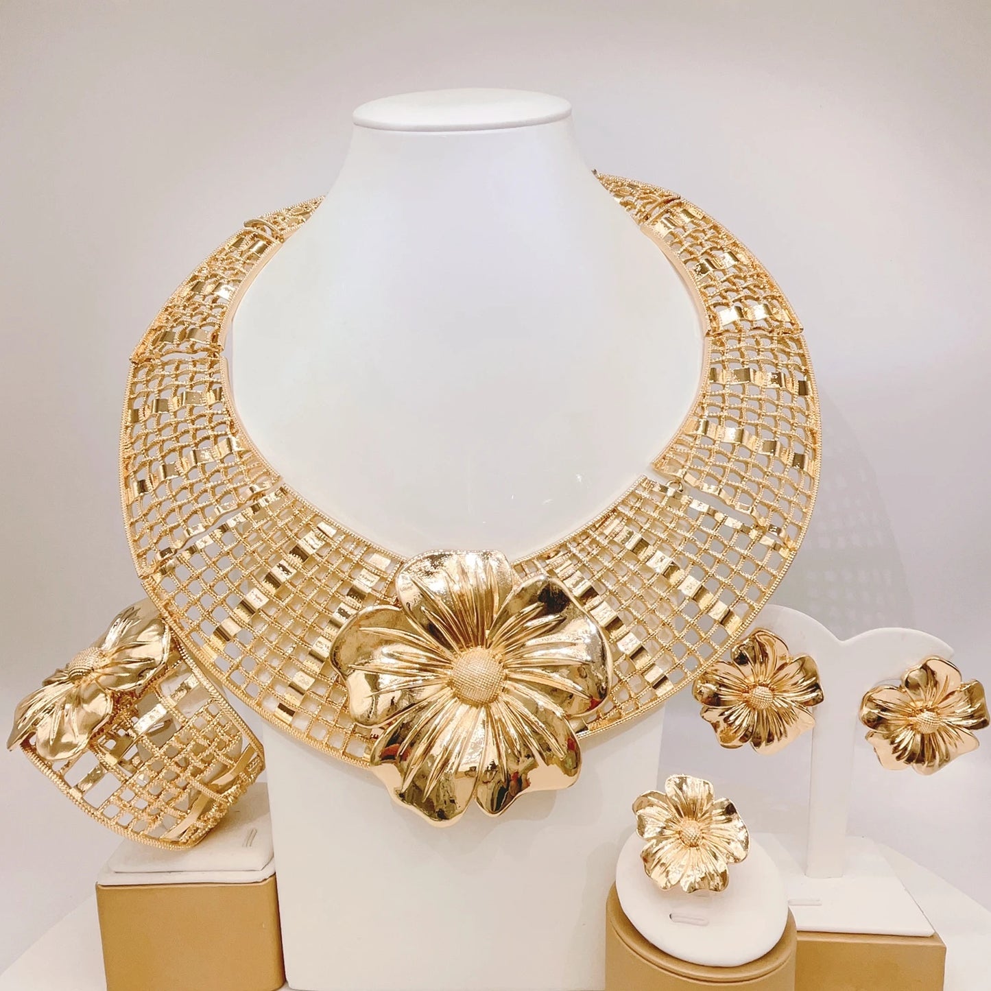 Zhuerrui New Design Italian Jewelry Set Big Flower Gold Color Sets Nigerian Ladies Clothing Party Fashion Accessories H20185