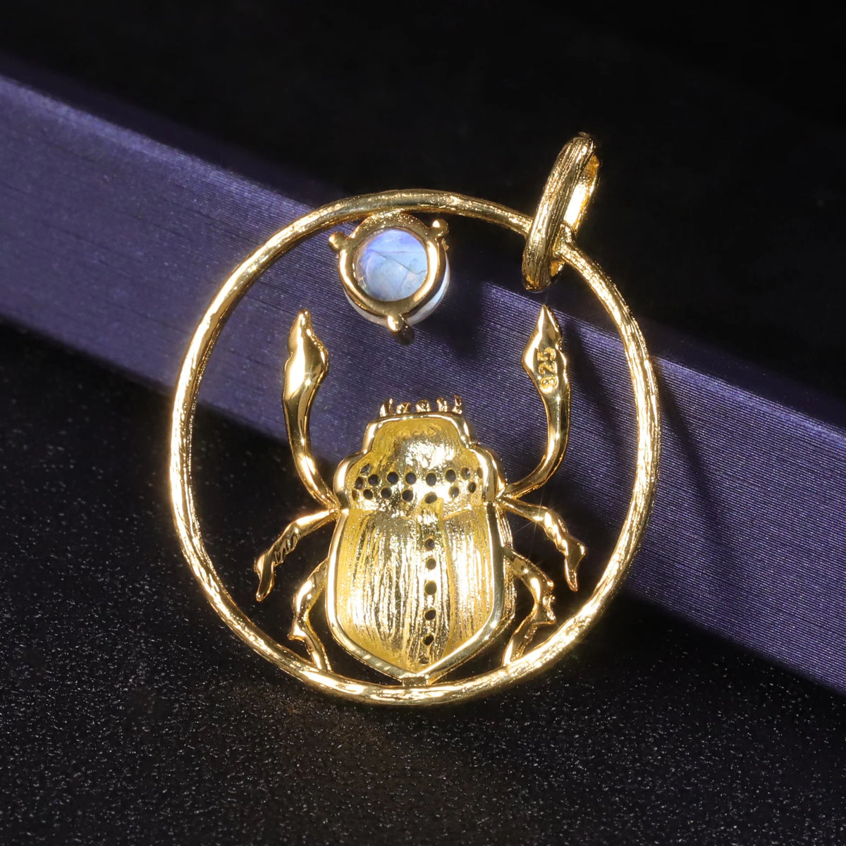 ArtistA C8099 Abiding Gold Plated Cute Insect Ladybug 925 Sterling Silver Genuine Moonstone Necklace Pendant Charm