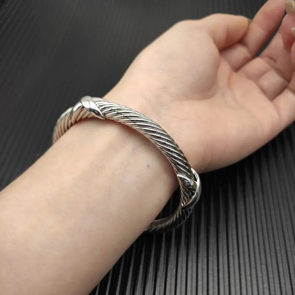 FASHIONISTA DY High-Quality Silver X Bracelet, Luxurious Unisex Gold XX Classic Bracelet, Jewelry
