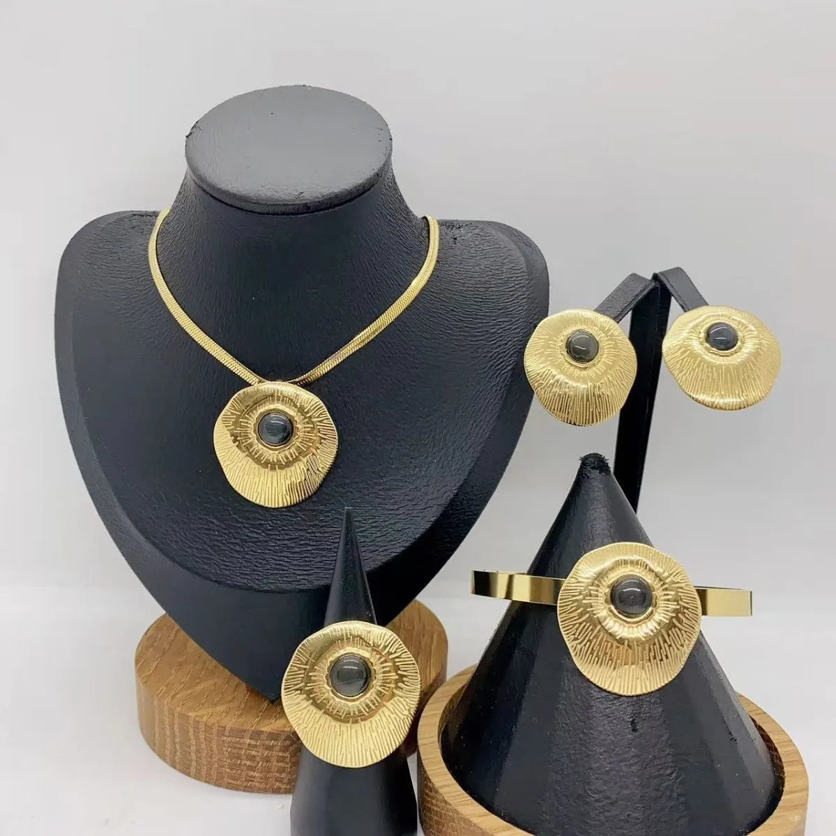 Pearl & Cat's Eye Stone Necklace & Earrings Jewellery Set | Vintage Stainless Steel Fashion Set