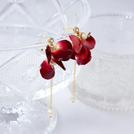 Natural Freshwater Pearl Drop Gum Petal Earrings Korean Style Women Luxury Jewelry Fashion Ladies and Girls Gift GE1520