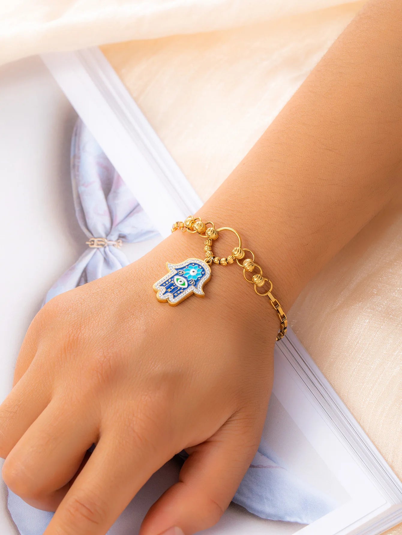 High Quality Fashion Stainless Steel Hand Necklace Earrings and Bracelet Set Women Exquisite Gold Jewelry Set