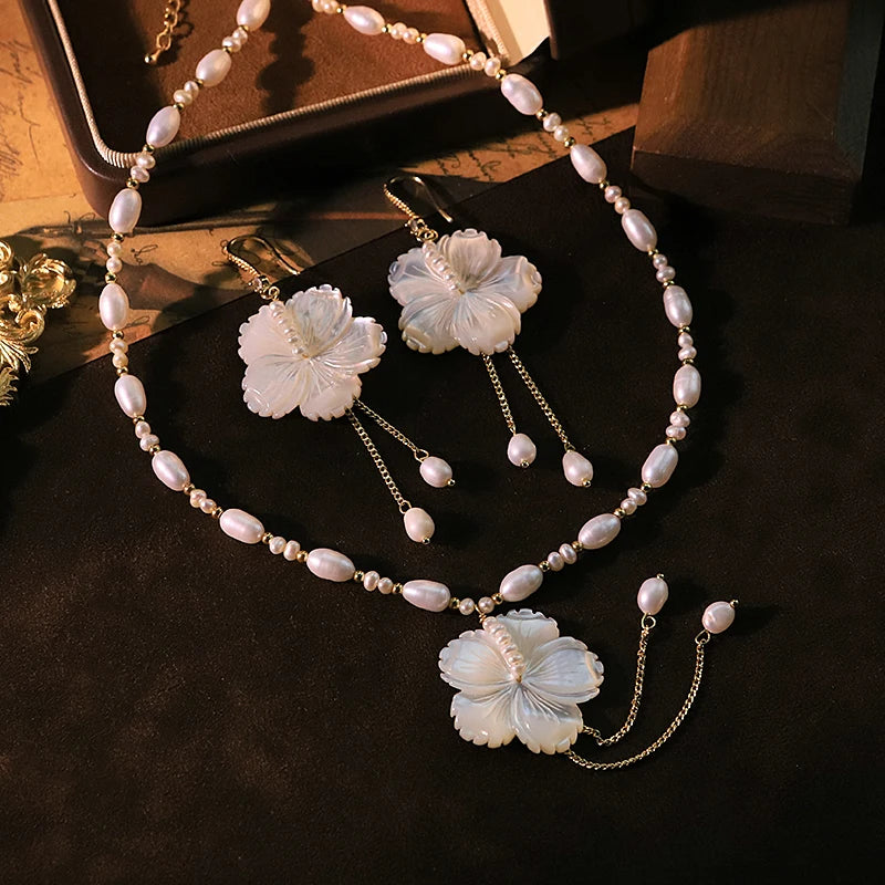Natural Pearl Flower Shell Chain Necklace Earrings Luxurious Design High-Quality Set for Banquet Wedding Women's Jewelry GS0224