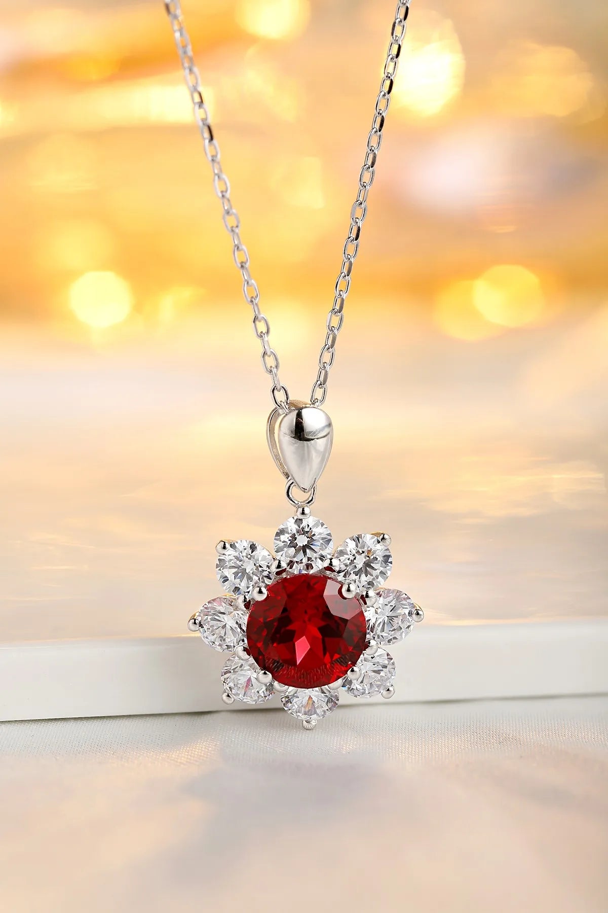 Gemfiori Anster 925 Sterling Silver High-quality Cultivated Ruby Necklace - Suitable for Parties or As a Gift