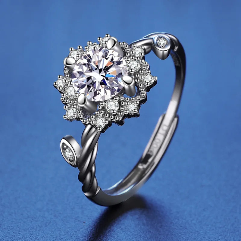 ArtistA Popular Fashion Jewelry 925 Sterling Silver Brilliant Round Cut 1CT VVS GRA Colored Moissanite Flower Rings for Women