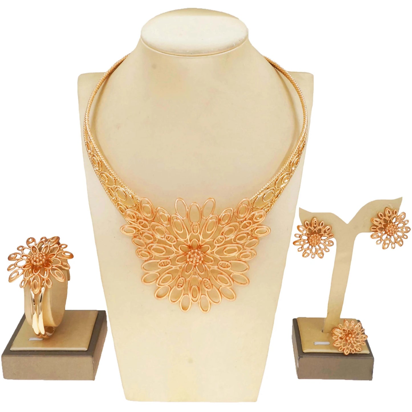 Zhuerrui High-end Accessories Gold Jewelry Sets Cheap Hollow Out Necklace Jewelry Set Beautiful Valentine's Day Gifts HC23247