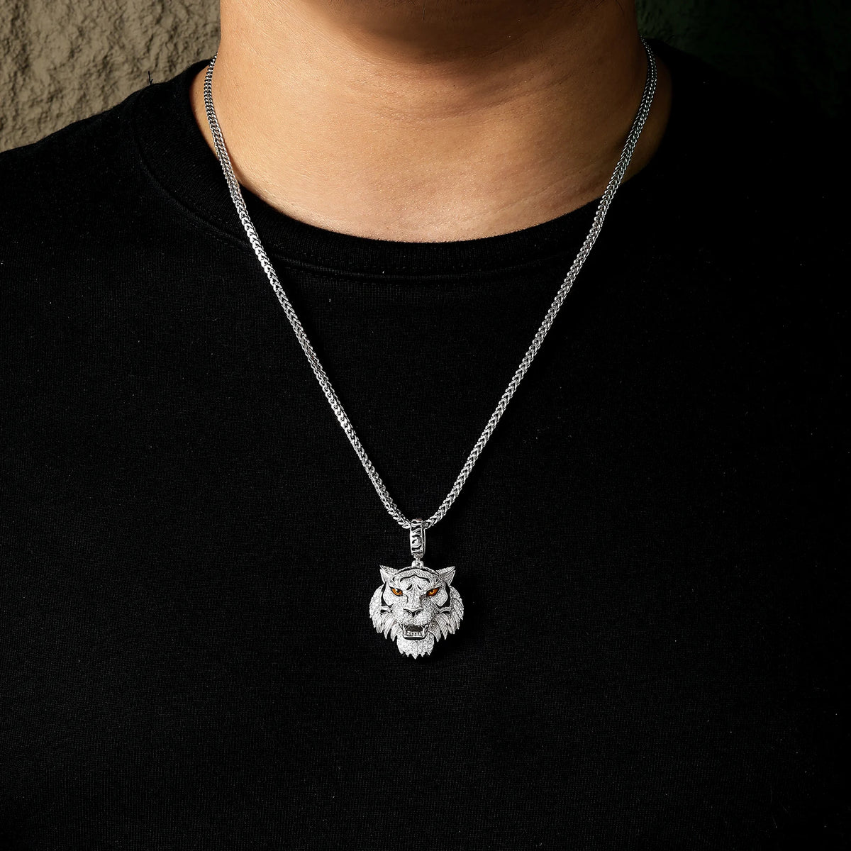 S&S 925 Silver VVS Moissanite Iced Out 3D Tiger Head Pendant | Hip-Hop Jewellery