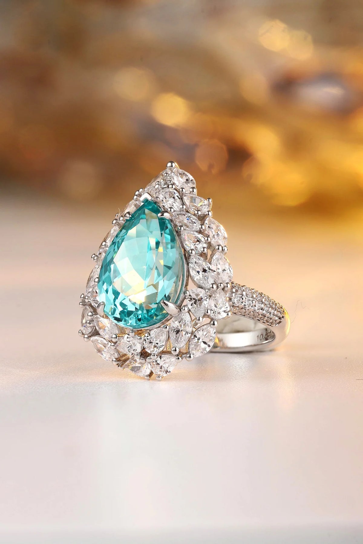 Gemfiori Luxury Jewelry Unisex Wedding Ring Trendy Pear Cut Lab-Grown Paraiba Halo Gift Exquisite Premium Grade Craftsmanship