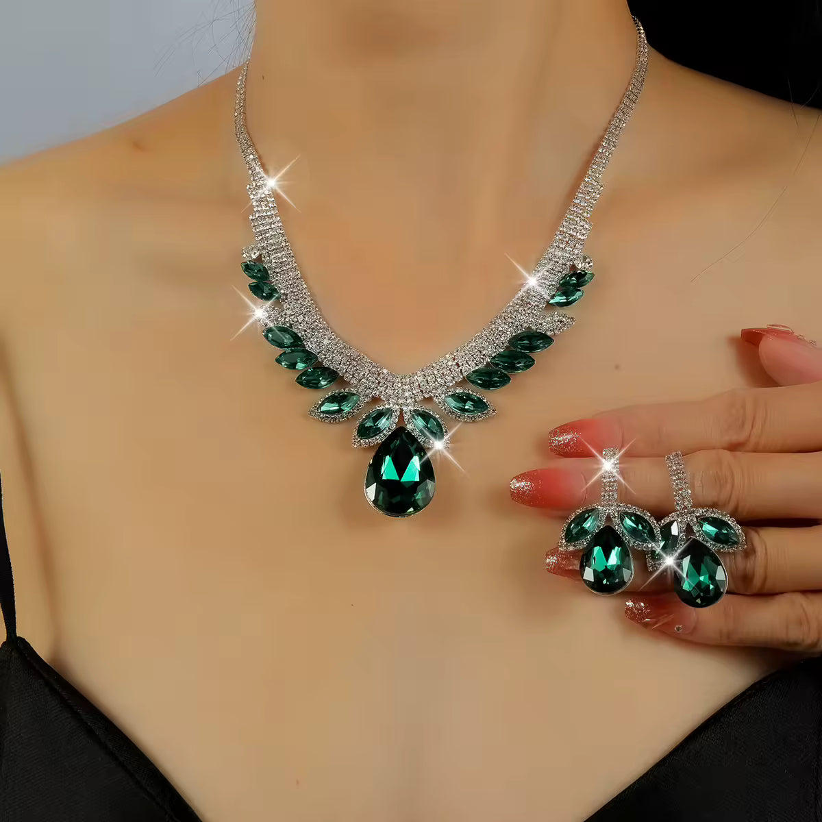Sets for £39/- 4  Sets for £39/-
