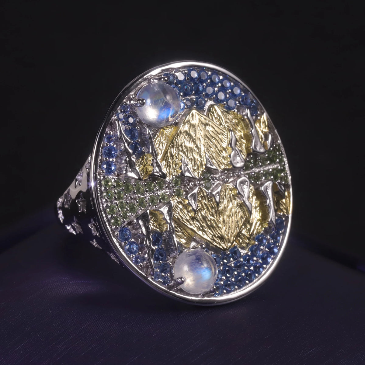 ArtistA Abiding Unique Design Women 925 Silver Natural Landscape Clacier Moonlit Scene Circle Chips Moonstone Pendant Ring Set