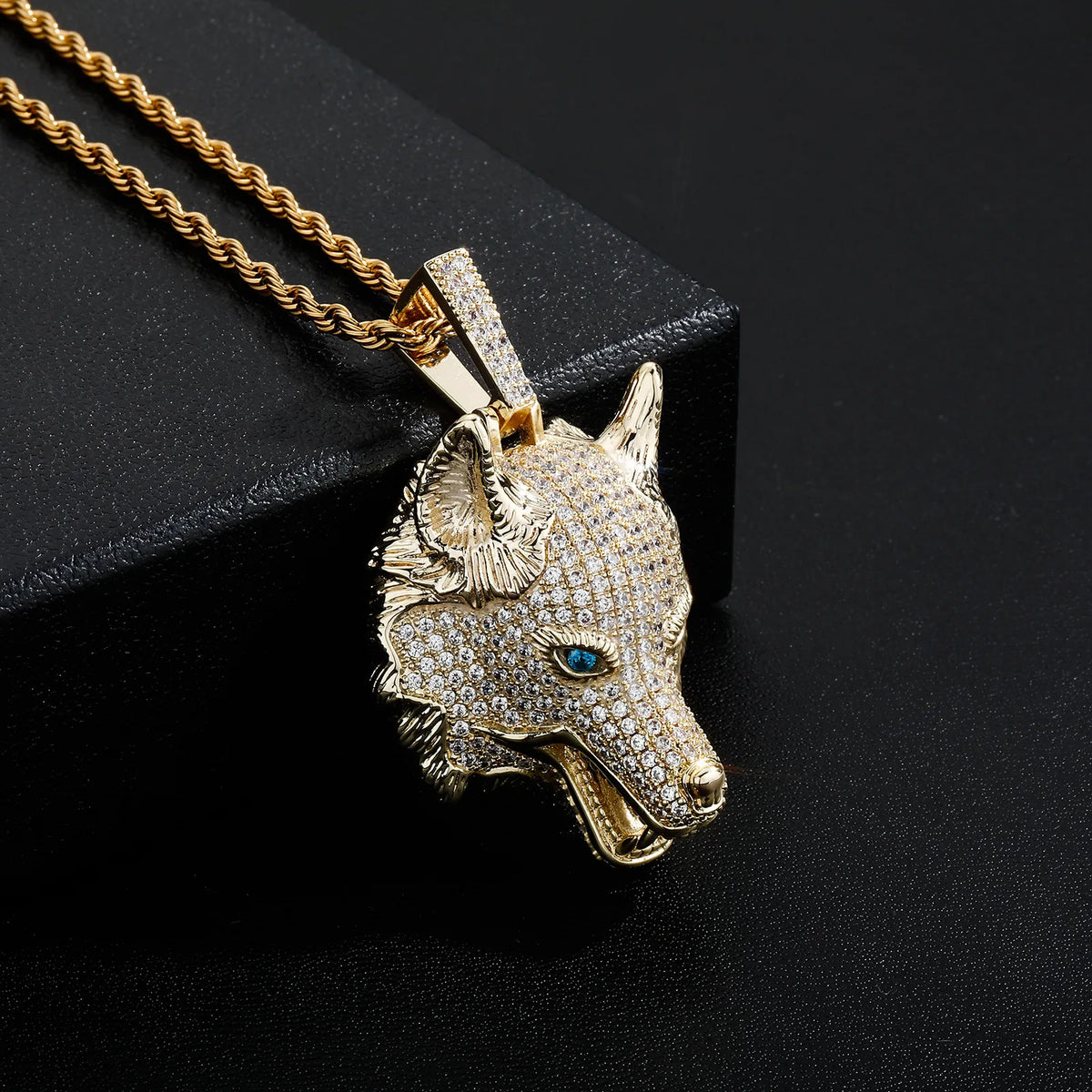 Wolf Head Phone Jewelry on the Back New European and American Hip Hop Zircon Pendant 14K Gold Jewelry