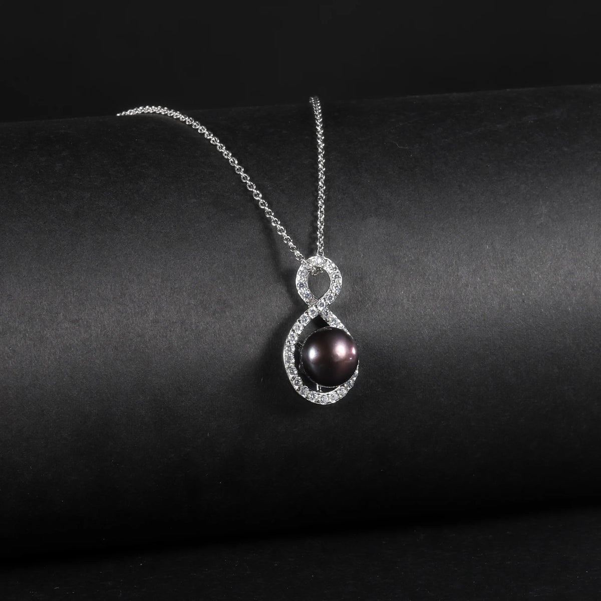ArtistA Abiding Fine Pearl Jewelry 925 Sterling Silver Twisted Halo 10MM White Black Fresh Water Pearl Eternal Pendant Necklace for Gift