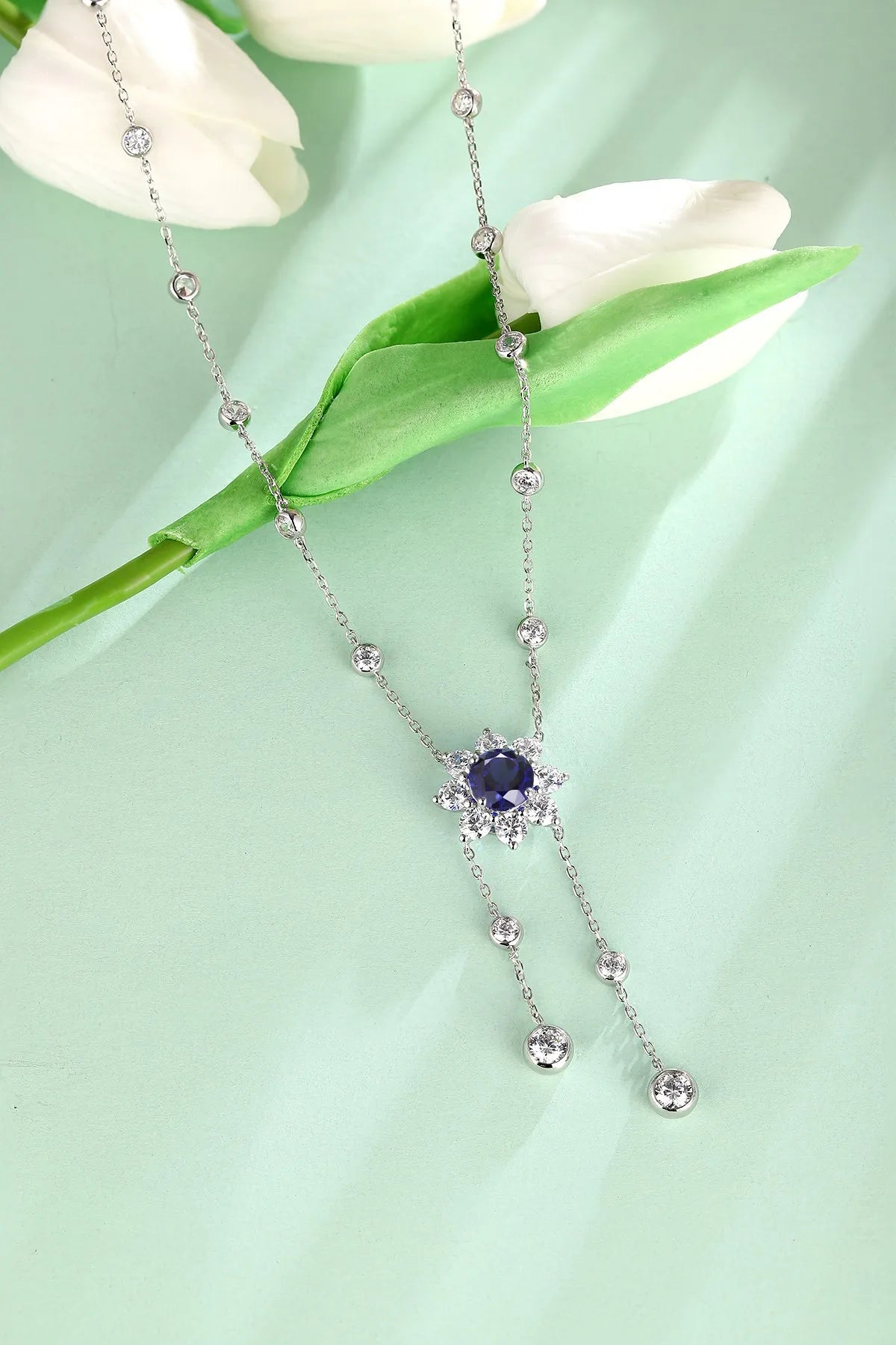 Gemfiori Anster 925 Sterling Silver High-quality Cultivated Sapphire Necklace - Suitable for Parties or As a Gift