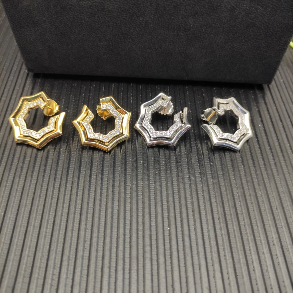 DY High-Quality Silver-Plated 27*8.5mm Diamond Earrings. Gold-Plated Earrings. Jewelry Wholesale.