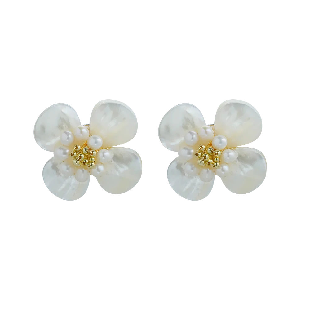 Natural White Shell Petals, Natural Pearl Flower Earrings for Women Korean Classic Vintage Fashion Jewelry Earrings GE1592