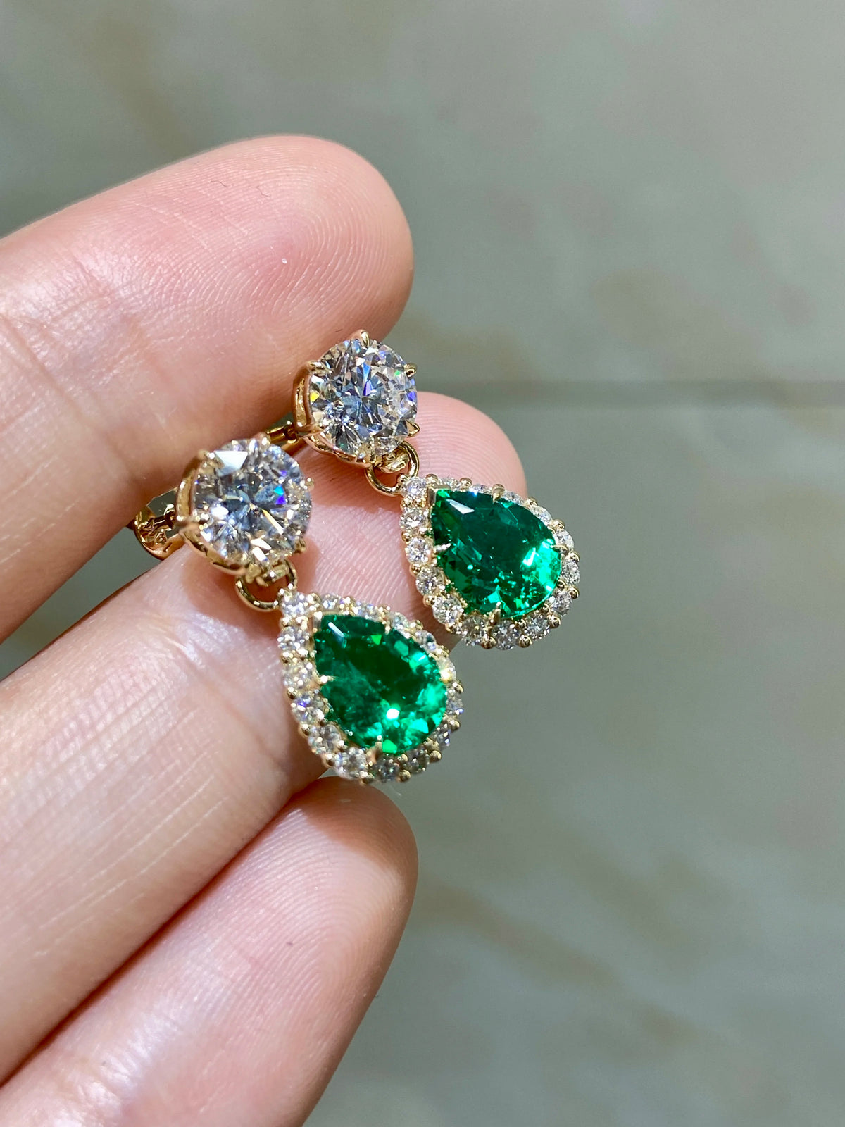 Gemfiori Anster Fine Jewelry 14k Gold White 1 Ct Lab Grown Cvd Vvs Diamond Lab Emerald Stud Earrings for Gift