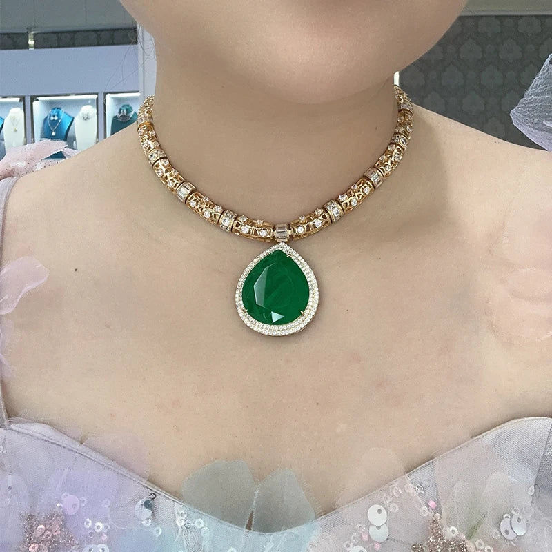 2025 Fashion Luxury Jewelry Set Necklace Earrings Hollow Chain Inlaid Texture Gemstone Heavy Craftsmanship Women's Jewelry