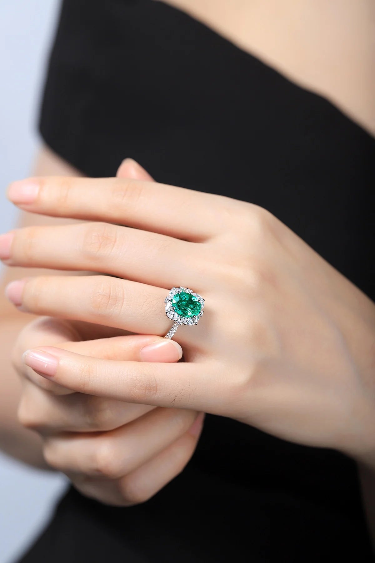 Gemfiori Customize Lab Emerald Columbia Gemstone Ring S925 2.32ct Wedding Engagement Ring for Women