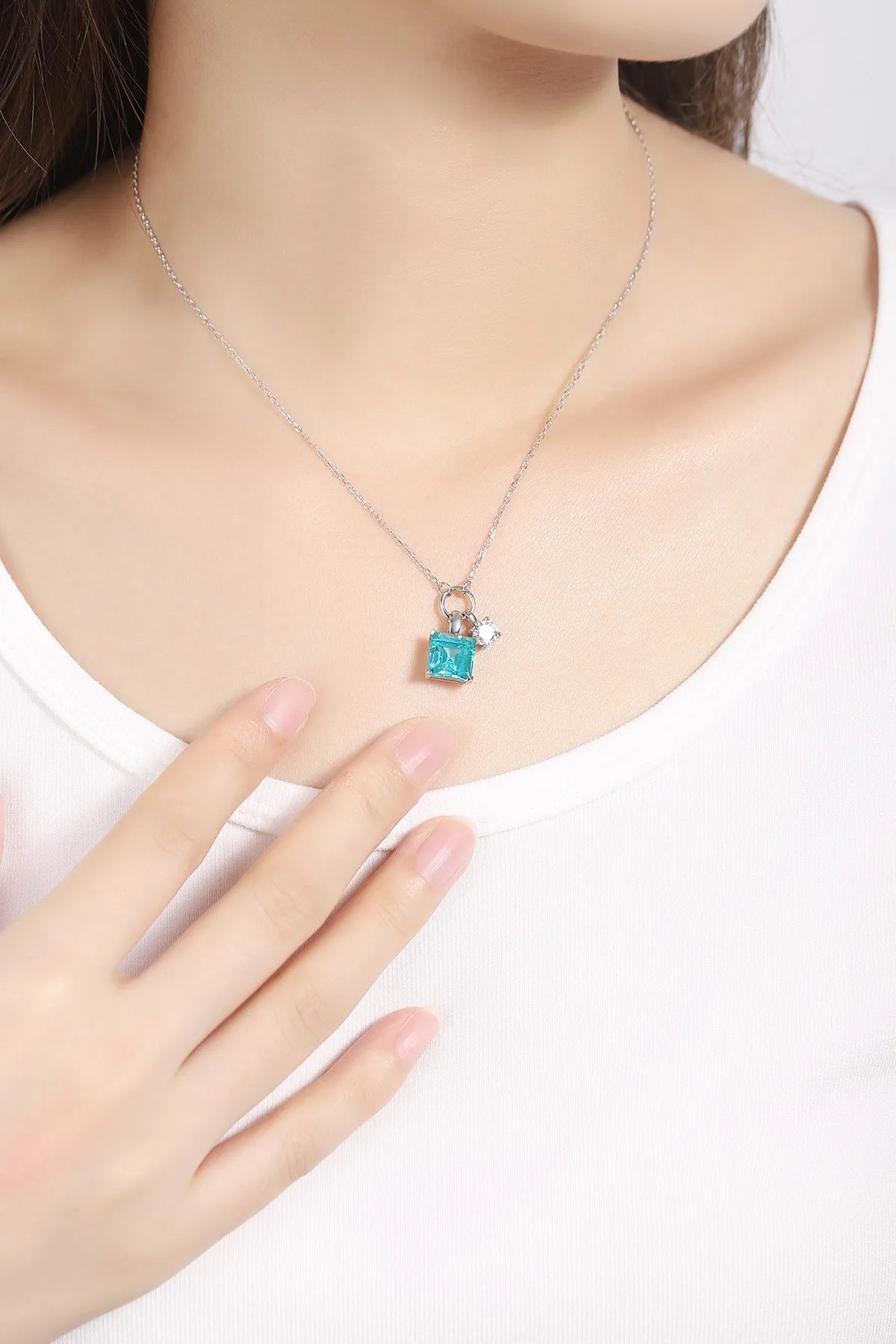 Gemfiori Anster 925 Sterling Silver High-quality Cultivation Lab Grown Paraiba Necklace - Suitable for Parties or As a Gift