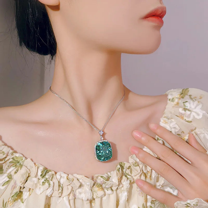 S&S Palace Retro Emerald Zircon Crystal square Jewelry Necklace Classic Brass Fashion Banquet Clothing Accessories