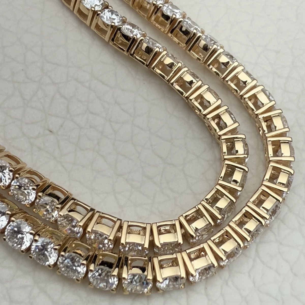 ArtistA 18K 2.5mm Round Lab Diamond White Gold Tennis Bracelet for Gift