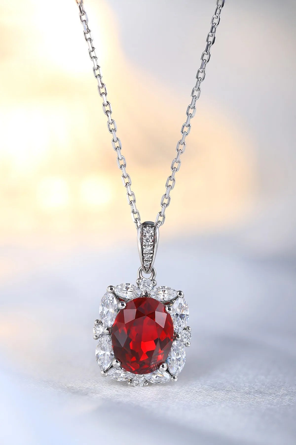Gemfiori Anster 925 Sterling Silver High-quality Cultivated Ruby Necklace - Suitable for Parties or As a Gift