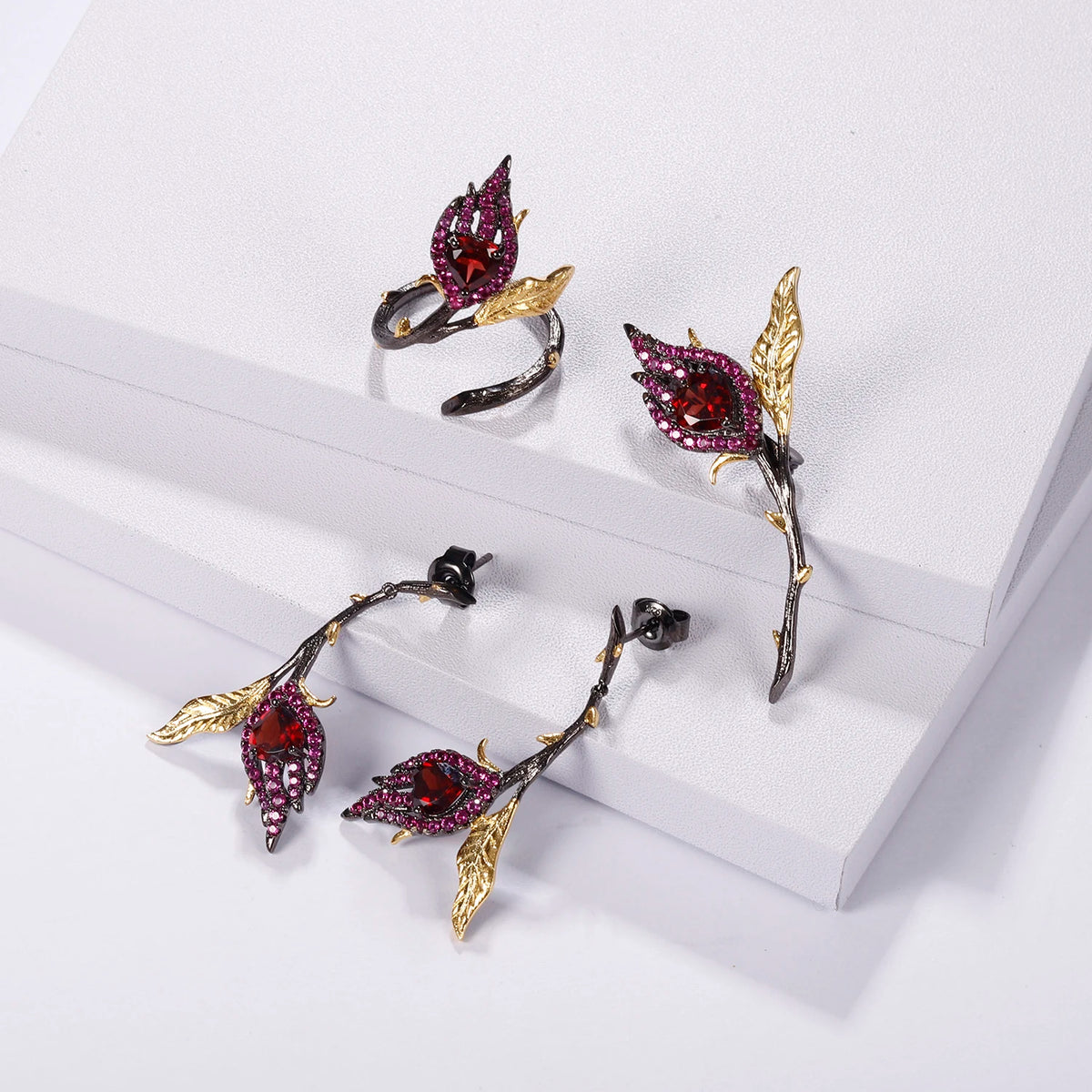 ArtistA Abiding Gold & Black Gun Plated Heart Inspired Natural Garnet Leaf Vine Branch Bud 925 Jewelry Set for Mother Day Anniversary