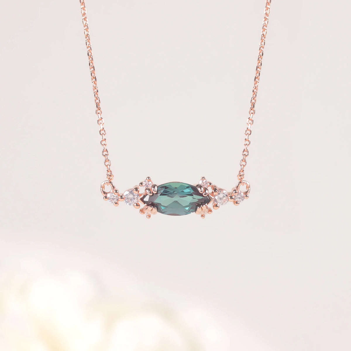 ArtistA Abiding Delicate Funny Rose Gold Plated Inspired Lab Grown Alexandrite Pendant Charm Necklaces 925 Silver Jewelry