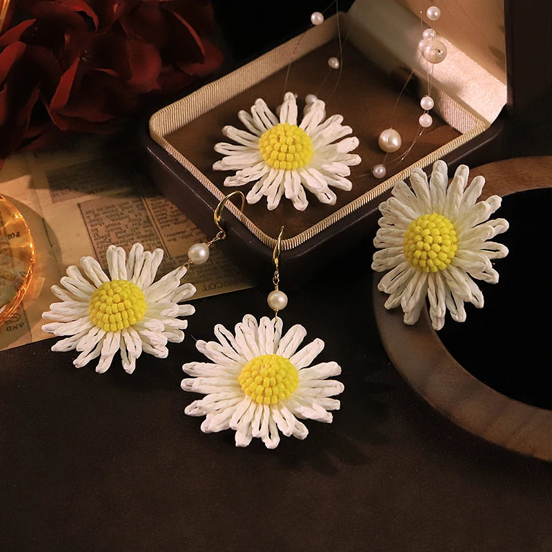GLSEEVO Handmade Daisy Flower Pearl Jewelry Set for Woman Natural Freshwater Pearl Dangle Earring Necklace Fashion Jewelry