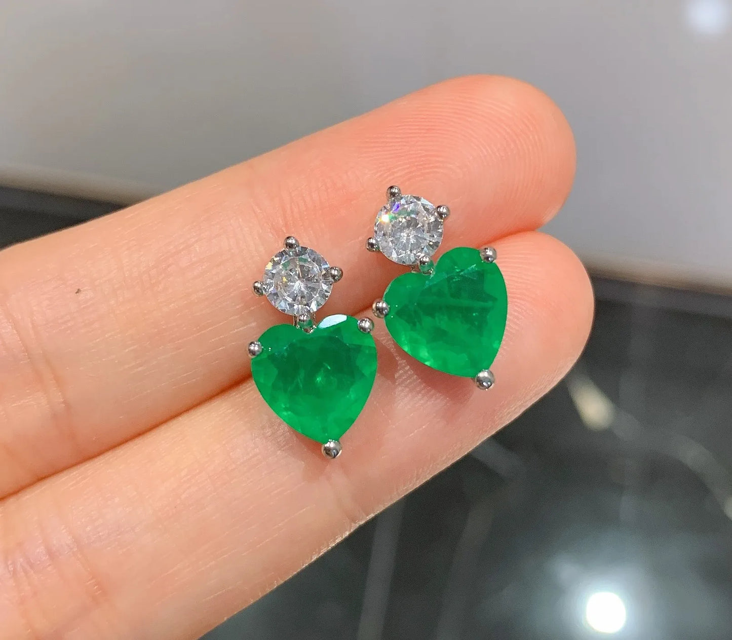 Fashion Eco-friendly Copper Necklace Earrings Set Emerald Green Heart Cut Cubic Zirconia Elegant Bridesmaid Brass Jewelry Sets